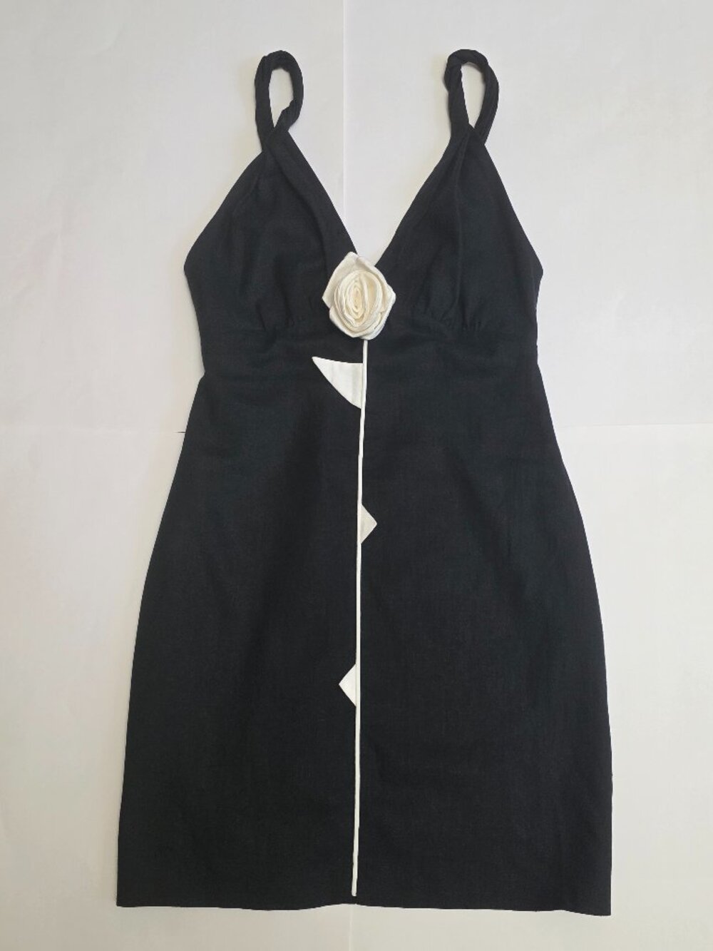 FARM Rio Rose Pipe Detail Sleeveless Linen Blend Sheath Minidress - Picture 5 of 15